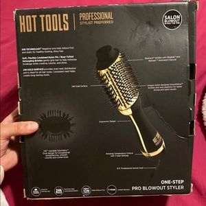 Hot tools one step pro blowout styler